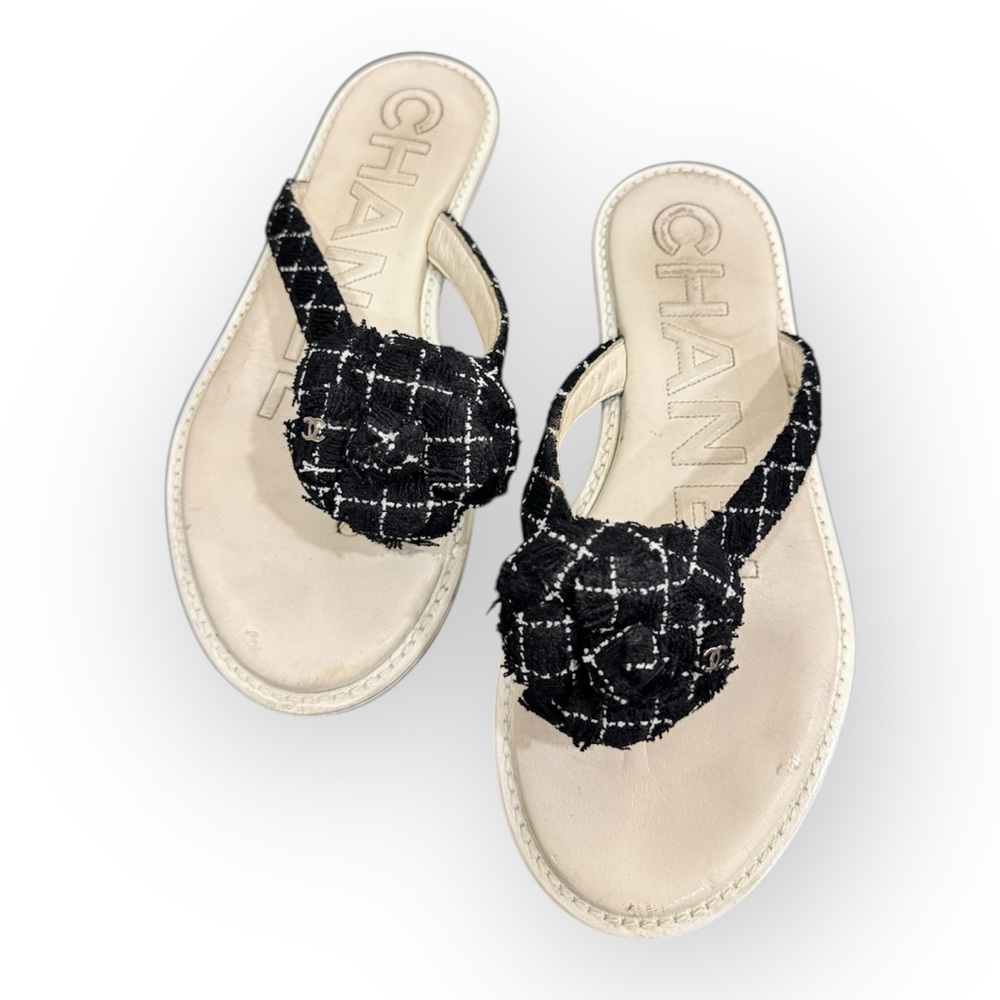 CHANEL Tweed Quilted Camellia Thong Sandals Size 36